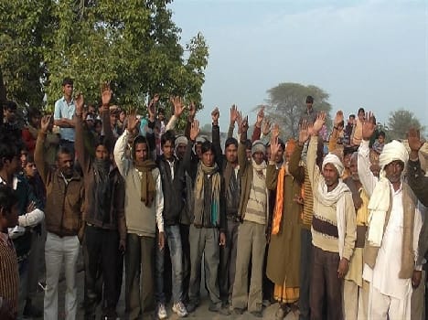 criminals attack on tample 